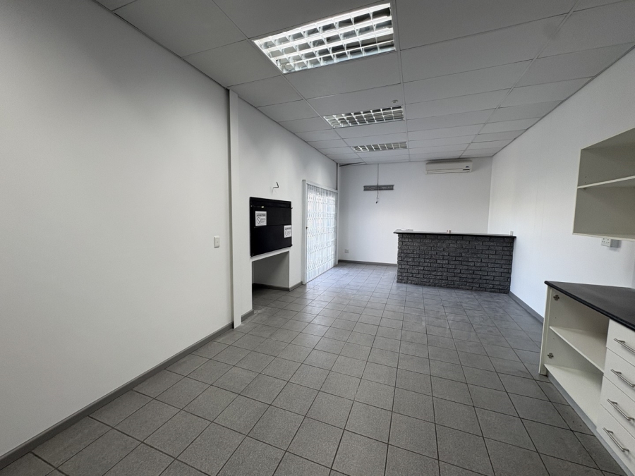 To Let Commercial Property for Rent in Montague Gardens Western Cape